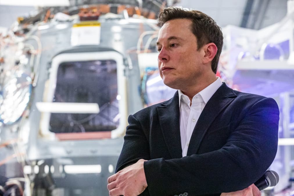Elon Musk talks up AI safety while fighting regulation in wild week of strange alliances