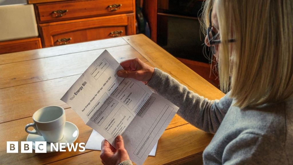 Interest rates held as Bank warns of impact of high energy prices