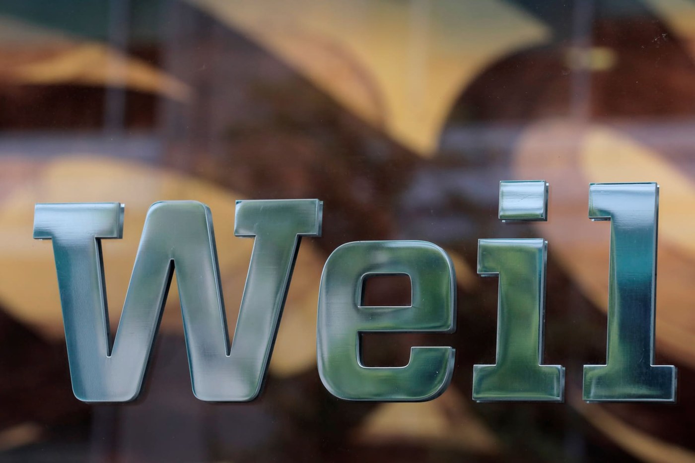 Weil, Gotshal & Manges, longtime Wall Street law firm, plans wind down
