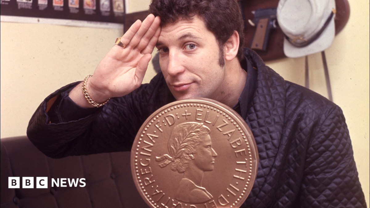 'I'm not sure how King Charles would feel about being replaced by Tom Jones on our money'