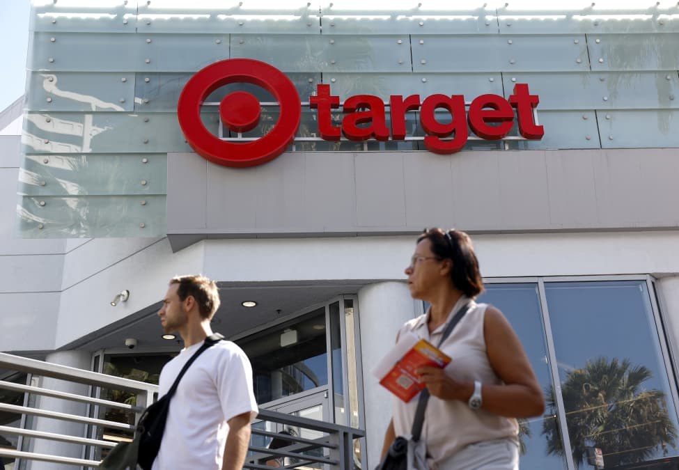 The 'choose your own adventure' earnings: Why retailers are handling tariff refunds so differently