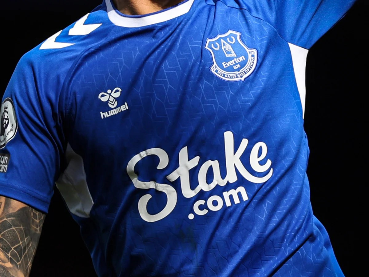 UK to crack down on unlicensed casinos sponsoring football teams