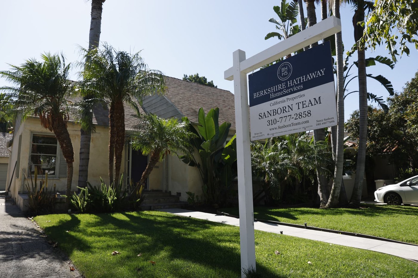 Wall Street is selling more rental homes, as buying ban takes effect