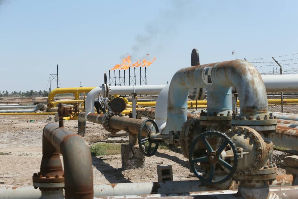 Iraq and Syria sign agreement to restore oil pipeline that would provide alternative to Strait of Hormuz