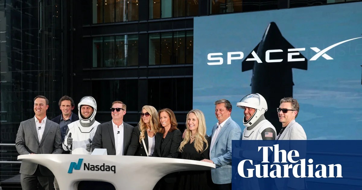 ‘It’s a scam’: Americans express unease over SpaceX’s influence on retirement savings