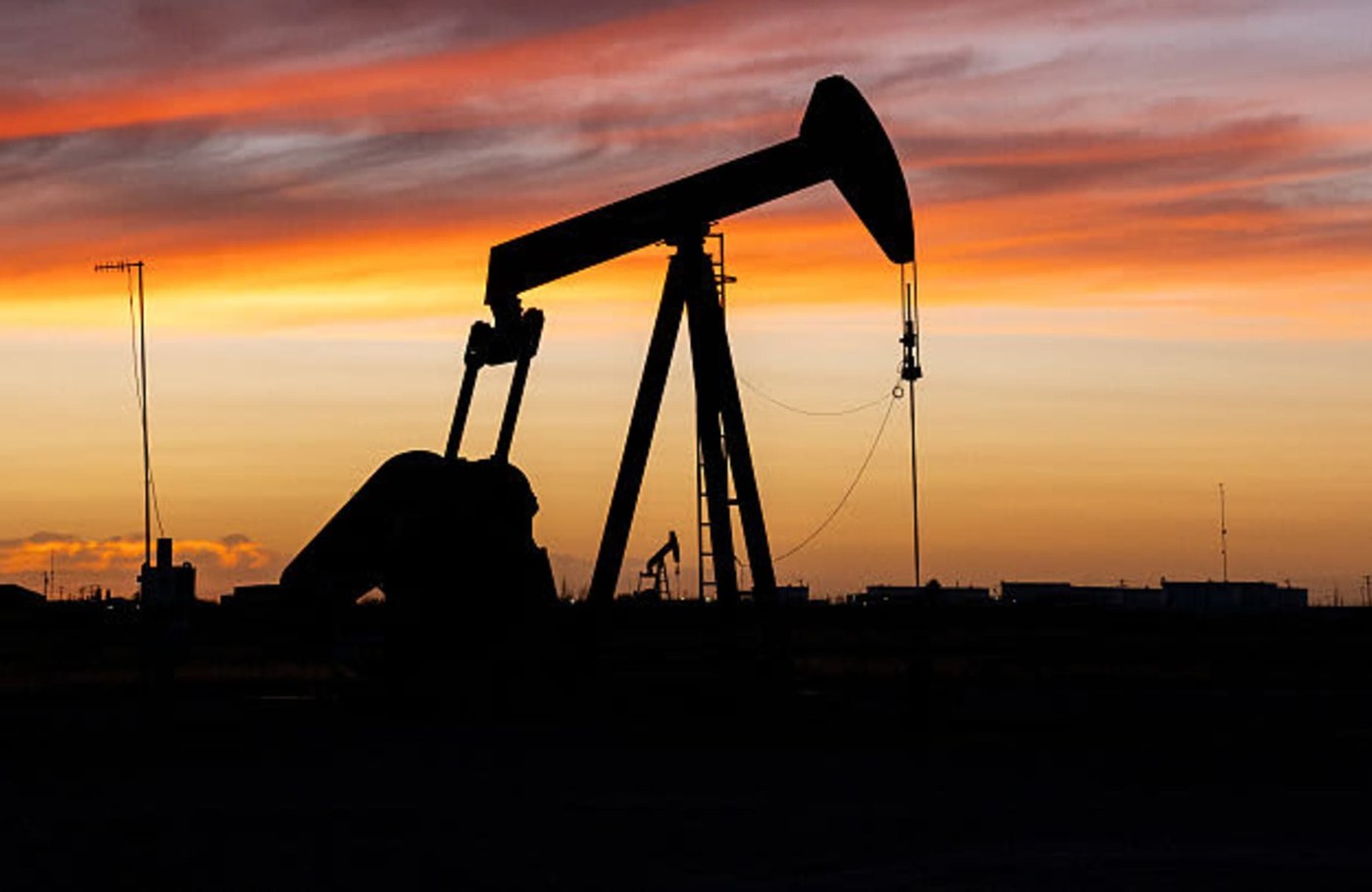 Inflation fears are back in the spotlight as the Middle East conflict keeps oil prices elevated, analysts say