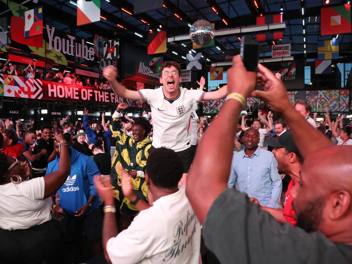 World Cup quarter-final expected to generate £500m sales boost for UK economy