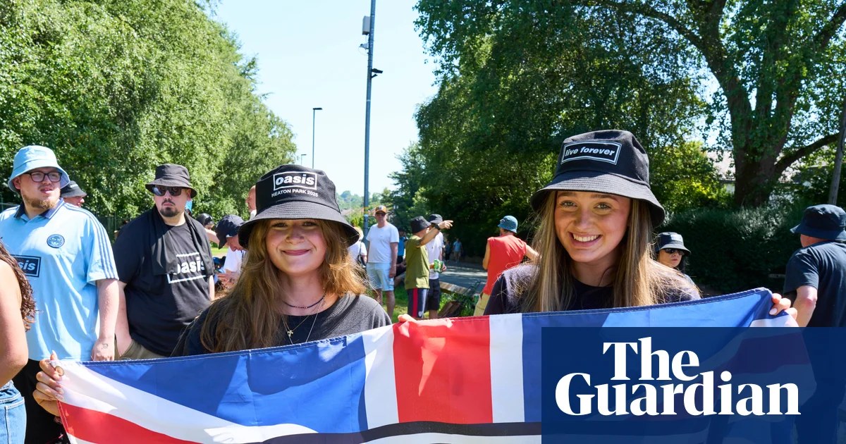 Oasis reunion helps draw record 25m ‘music tourists’ to UK concerts