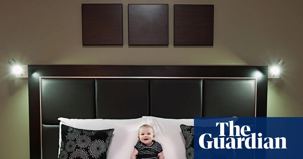 Parents booking air-conditioned hotels to keep babies safe in UK heatwave