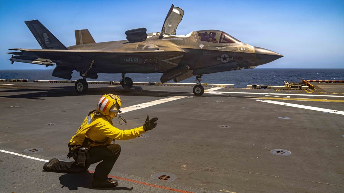 Senate narrowly votes down resolution calling for end to Iran war