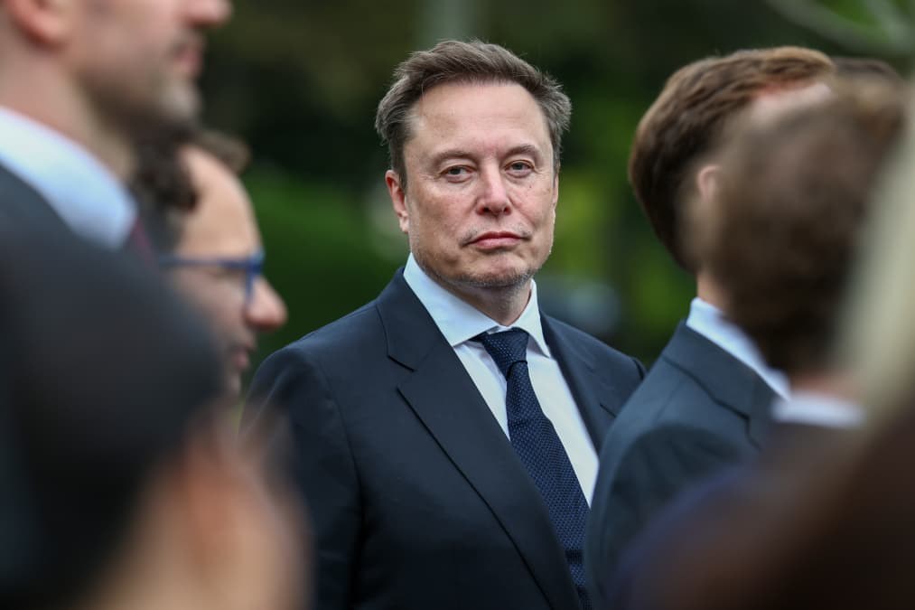 Elon Musk ordered Starlink slowdown for Ukraine: Report
